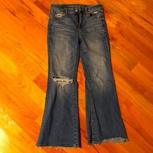 American Eagle size 4 short Super High Rise Flare jeans